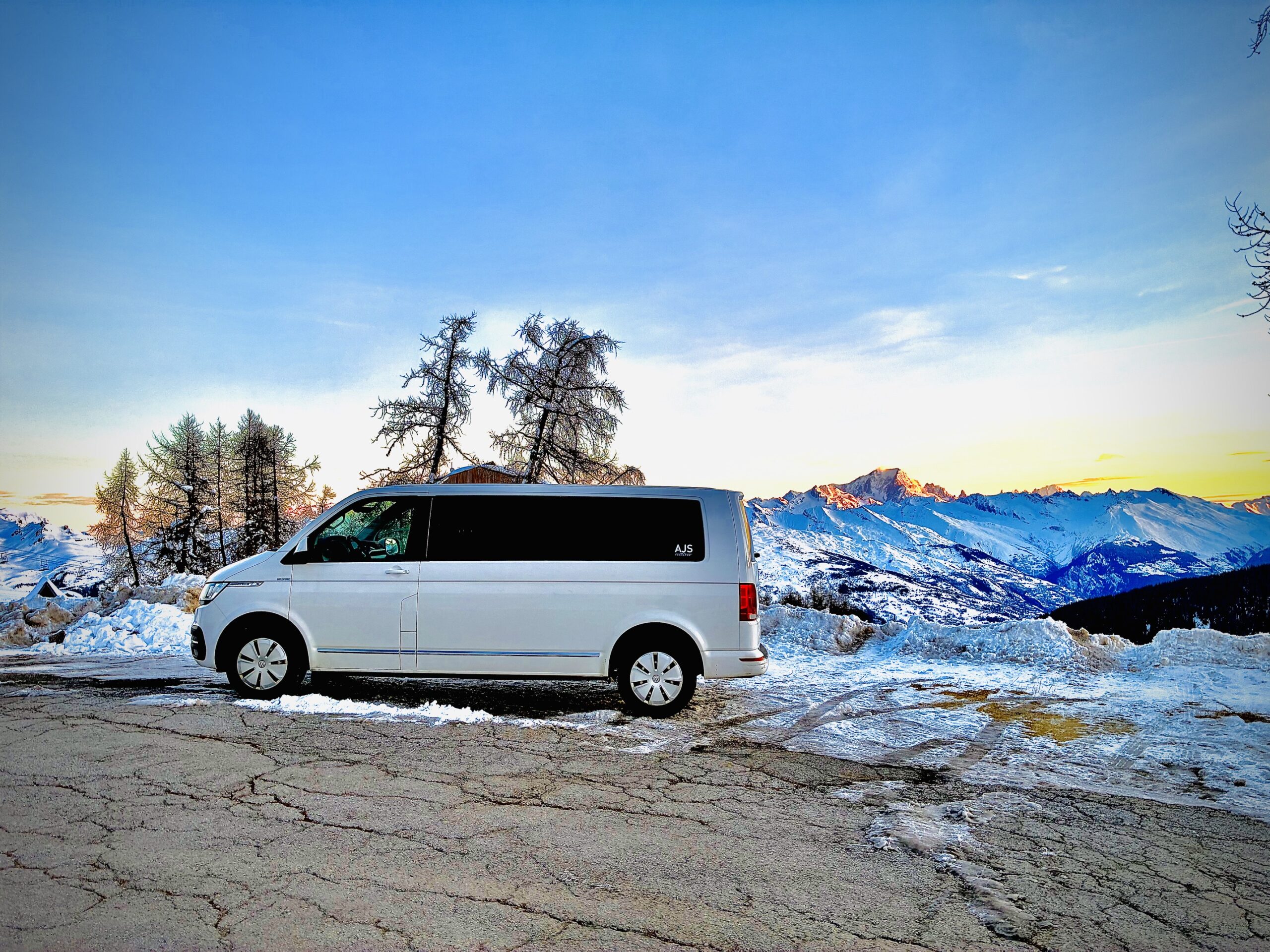 Taxi La Plagne - véhicule AJS Transport en Savoie