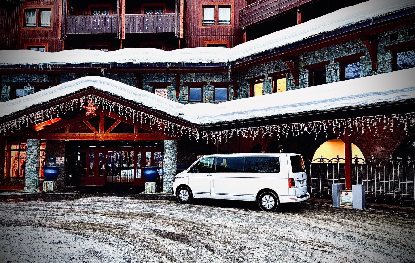 Taxi Moutiers Valmorel - véhicule AJS Transport en Savoie